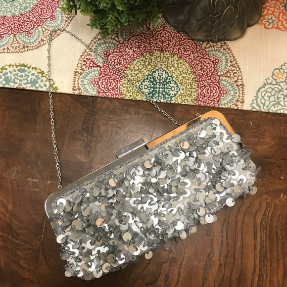Silver Clutch; (New York & Co.) Great condition! - Picture 2 of 5